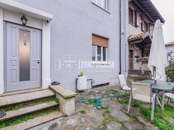 casa indipendente in vendita a Vigevano