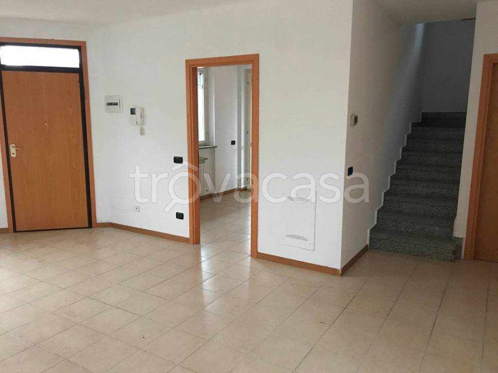 casa indipendente in vendita a Vigevano