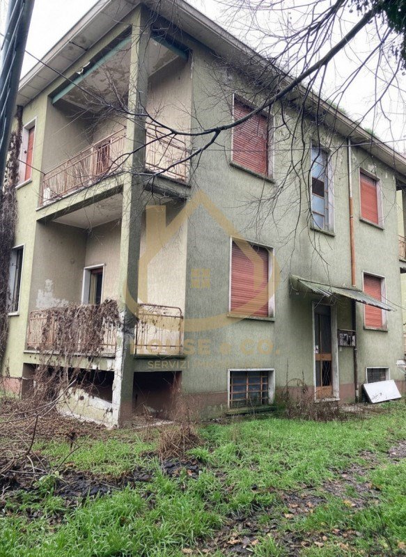 intera palazzina in vendita a Vigevano