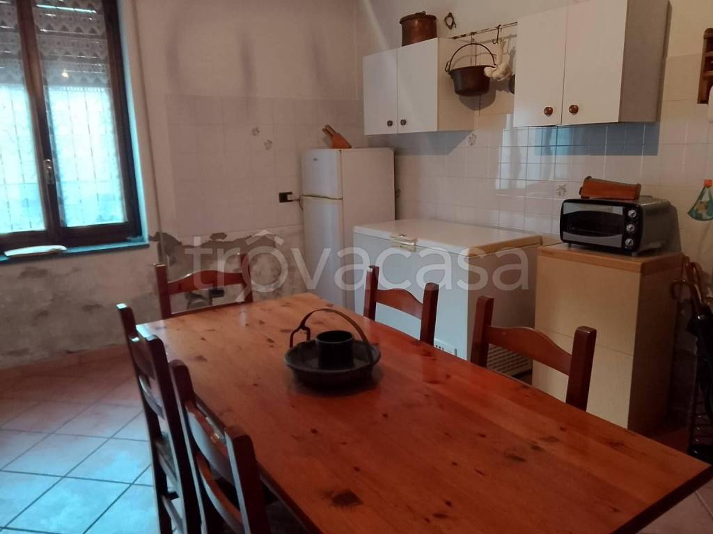 casa indipendente in vendita a Vigevano