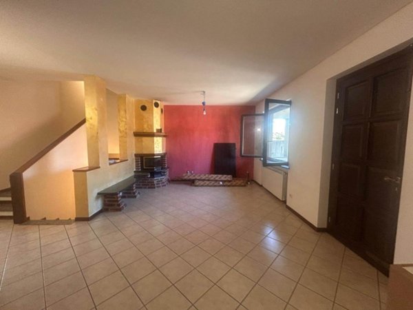 casa indipendente in vendita a Vigevano in zona Morsella