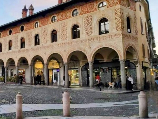 intera palazzina in vendita a Vigevano