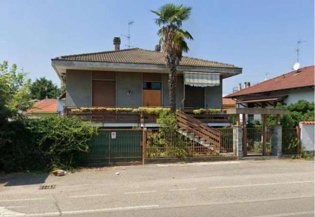 casa indipendente in vendita a Vigevano