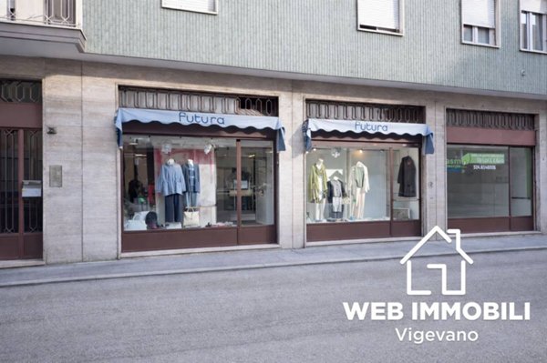 negozio in vendita a Vigevano
