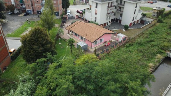 casa indipendente in vendita a Vigevano
