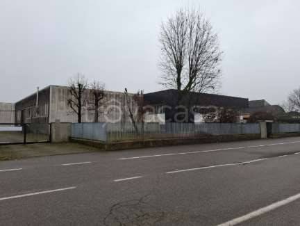 capannone in vendita a Vigevano