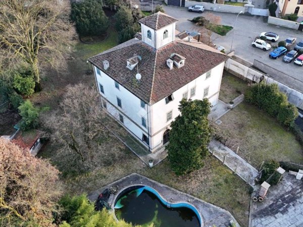 casa indipendente in vendita a Vigevano
