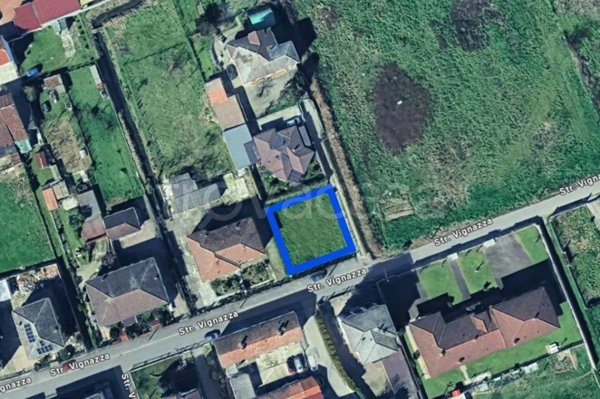 terreno edificabile in vendita a Vigevano in zona Piccolini