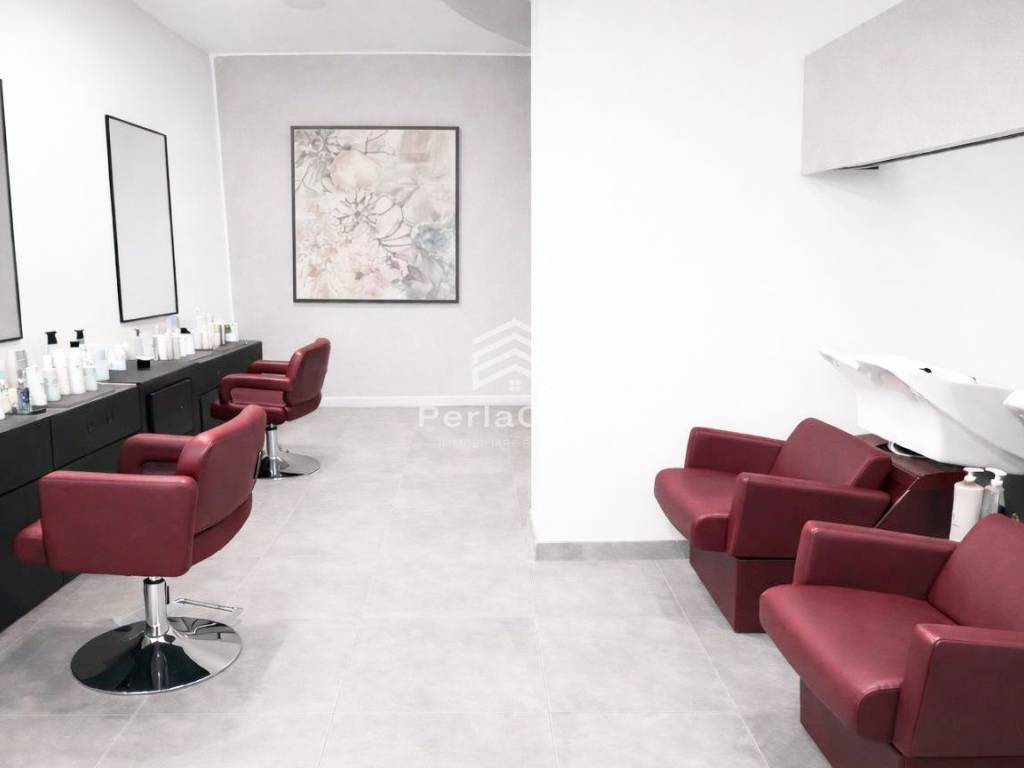 negozio in vendita a Vigevano