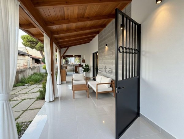 casa indipendente in vendita a Vigevano