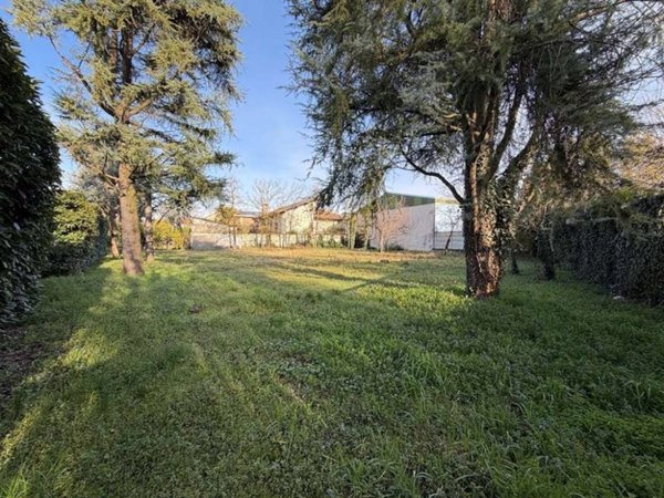 terreno edificabile in vendita a Vigevano