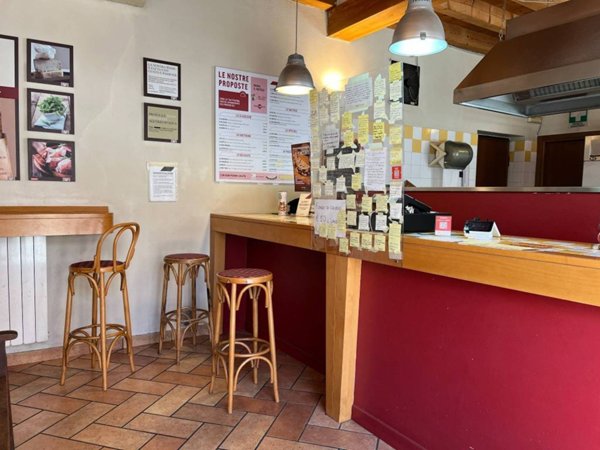 negozio in vendita a Vigevano