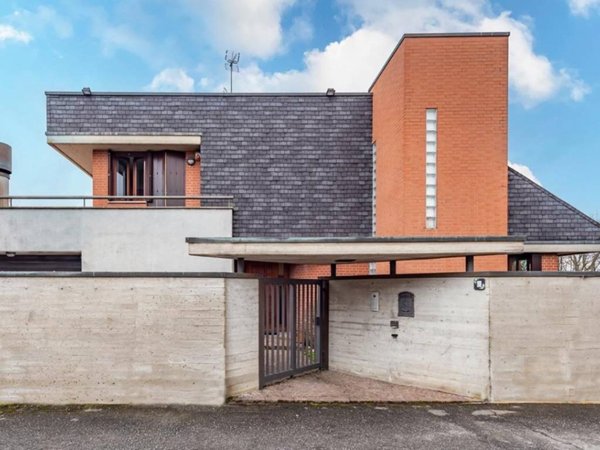 casa indipendente in vendita a Vigevano