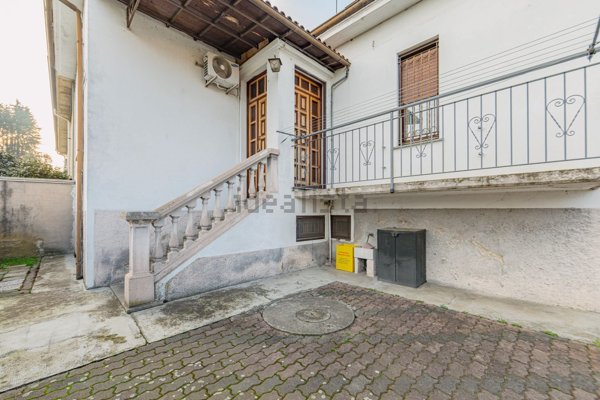 casa indipendente in vendita a Vigevano