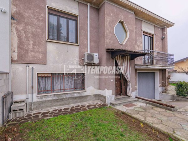 casa indipendente in vendita a Vigevano