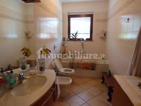 casa indipendente in vendita a Vigevano