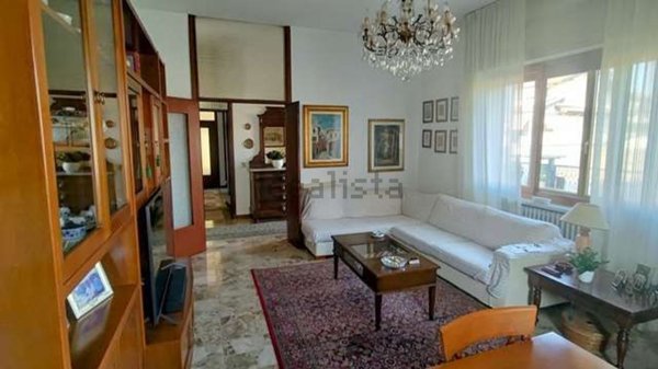 casa indipendente in vendita a Vigevano