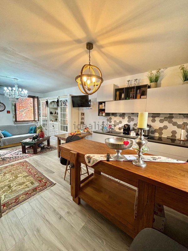 casa indipendente in vendita a Vigevano