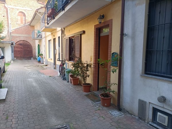 casa indipendente in vendita a Vigevano