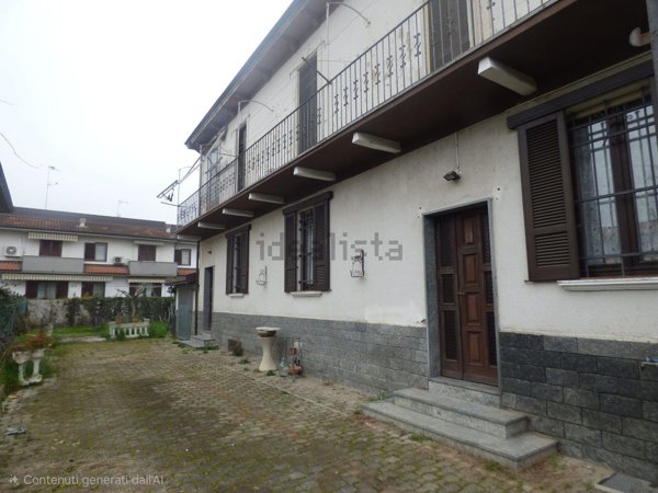 casa indipendente in vendita a Vigevano