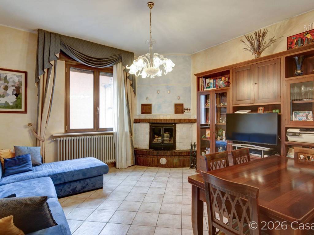 casa indipendente in vendita a Vigevano