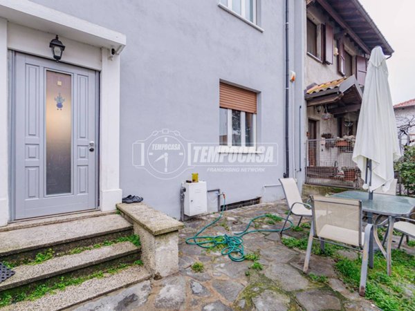 casa indipendente in vendita a Vigevano