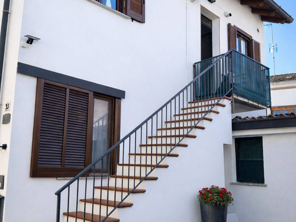 appartamento in vendita a Vigevano in zona Piccolini