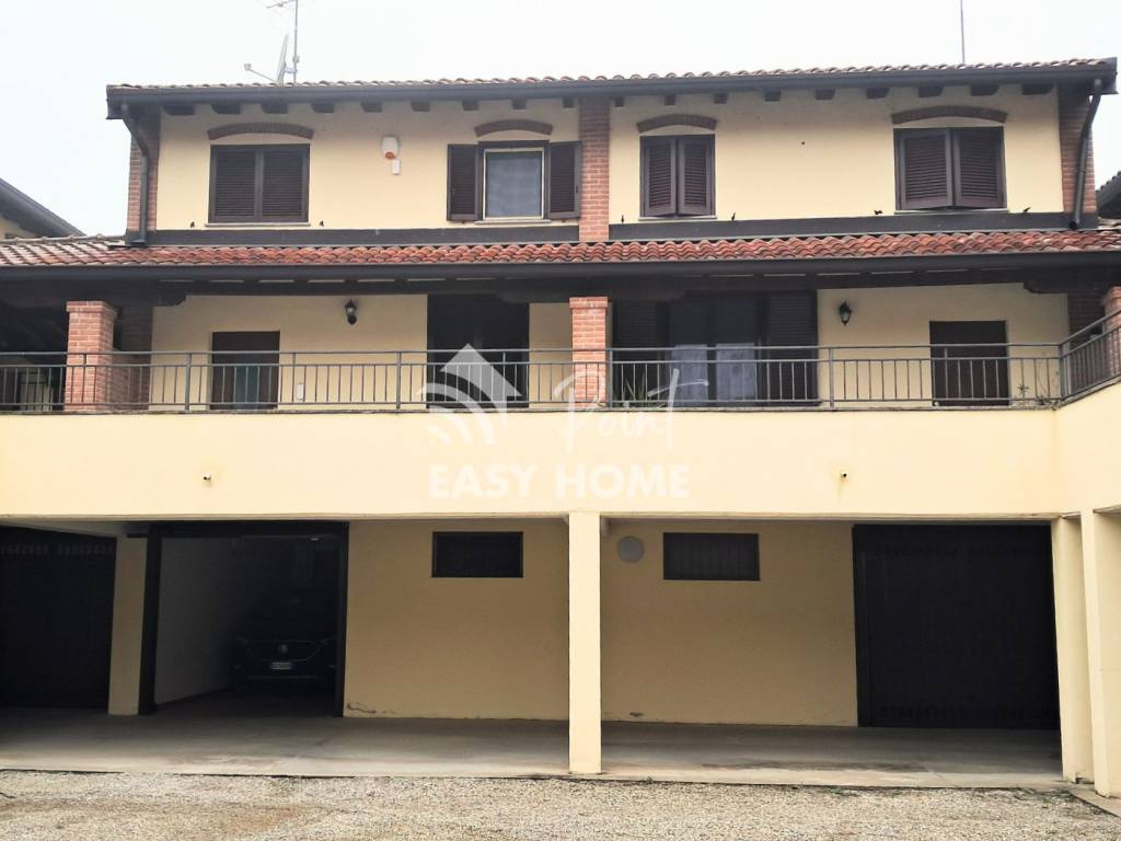 casa indipendente in vendita a Vigevano