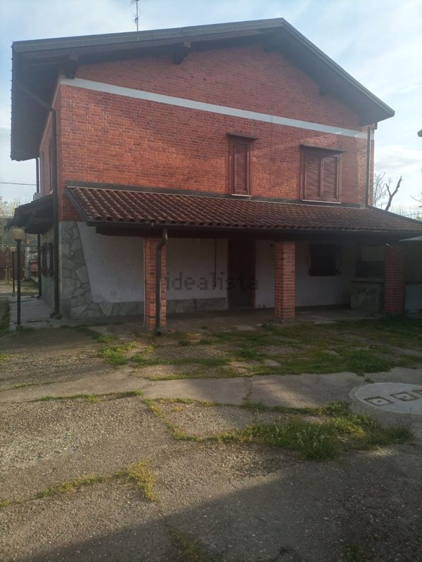 esavano in vendita a Vigevano