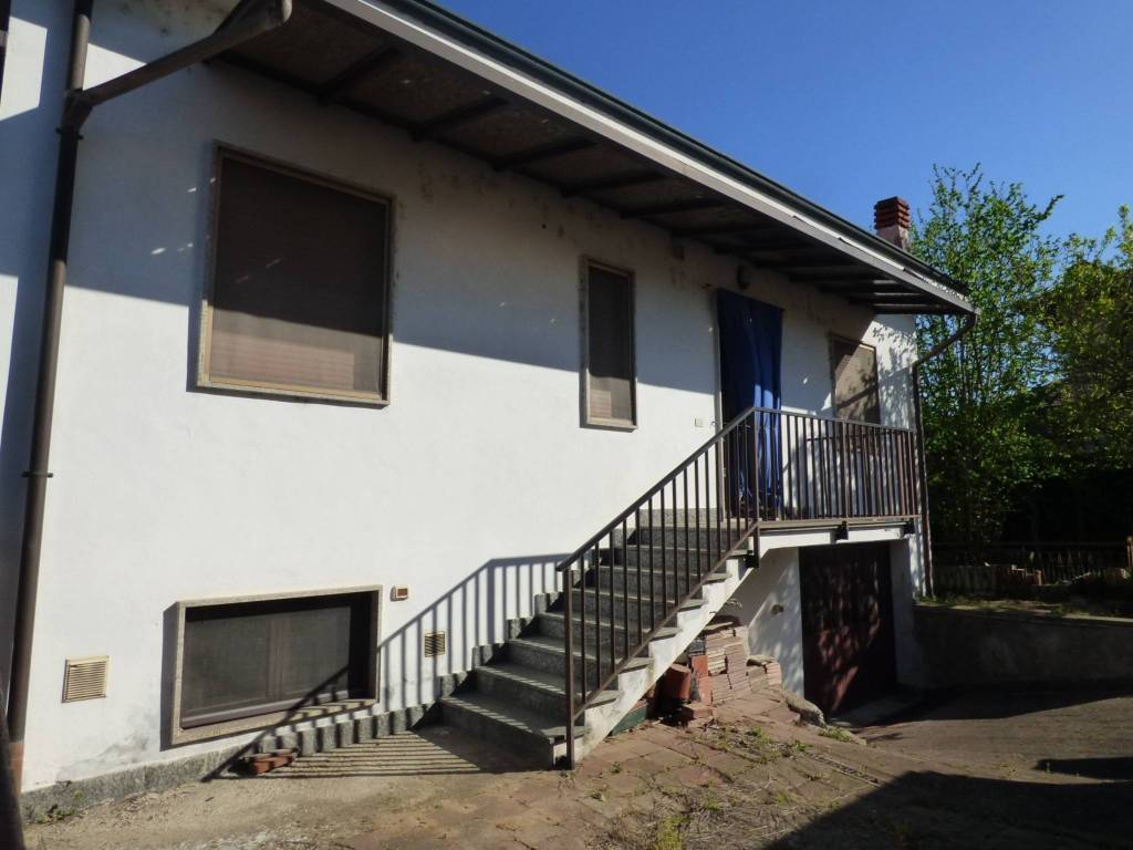 casa indipendente in vendita a Vigevano