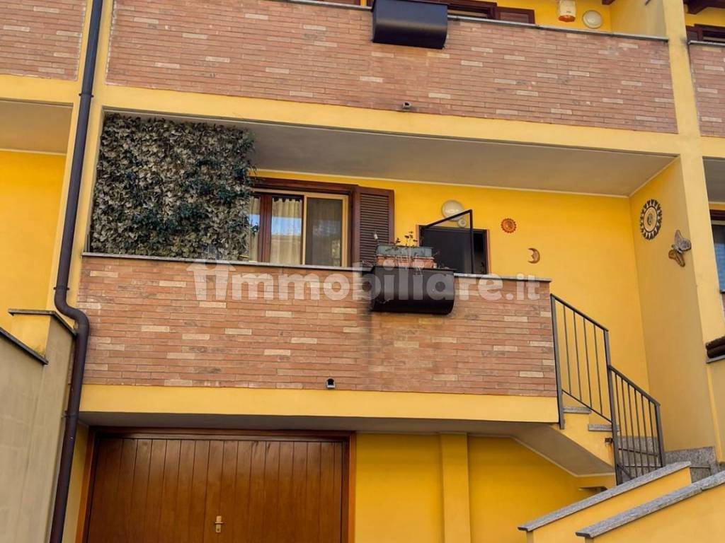 casa indipendente in vendita a Vigevano
