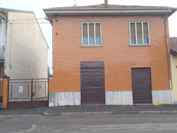 casa indipendente in vendita a Vigevano