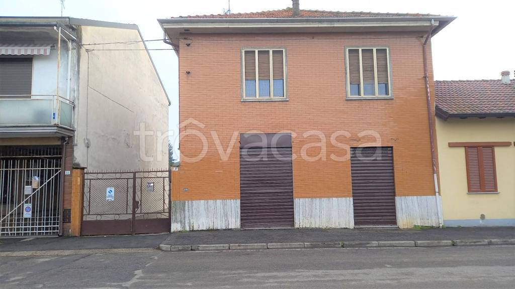 casa indipendente in vendita a Vigevano