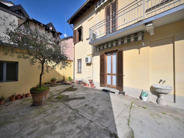 pentavano in vendita a Vigevano