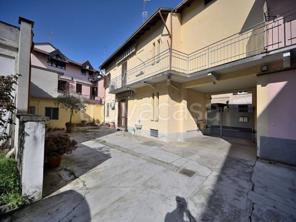casa indipendente in vendita a Vigevano