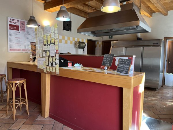 negozio in vendita a Vigevano