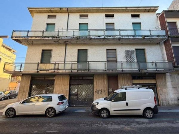 intera palazzina in vendita a Vigevano
