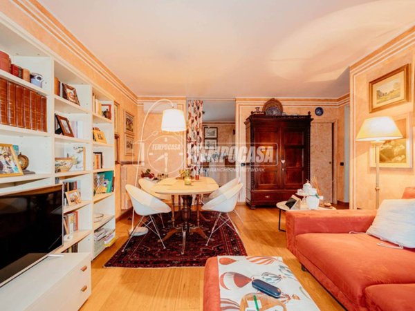 casa indipendente in vendita a Vigevano in zona Piccolini