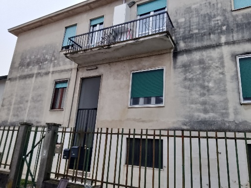 appartamento in vendita a Vigevano in zona Piccolini