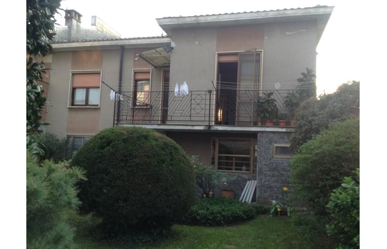 casa indipendente in vendita a Vigevano