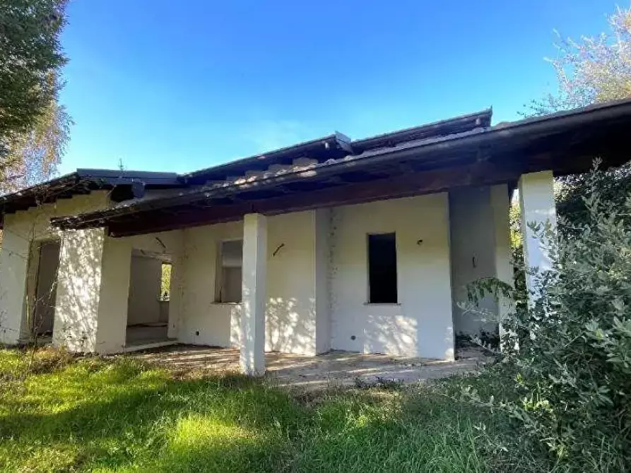 casa indipendente in vendita a Vigevano