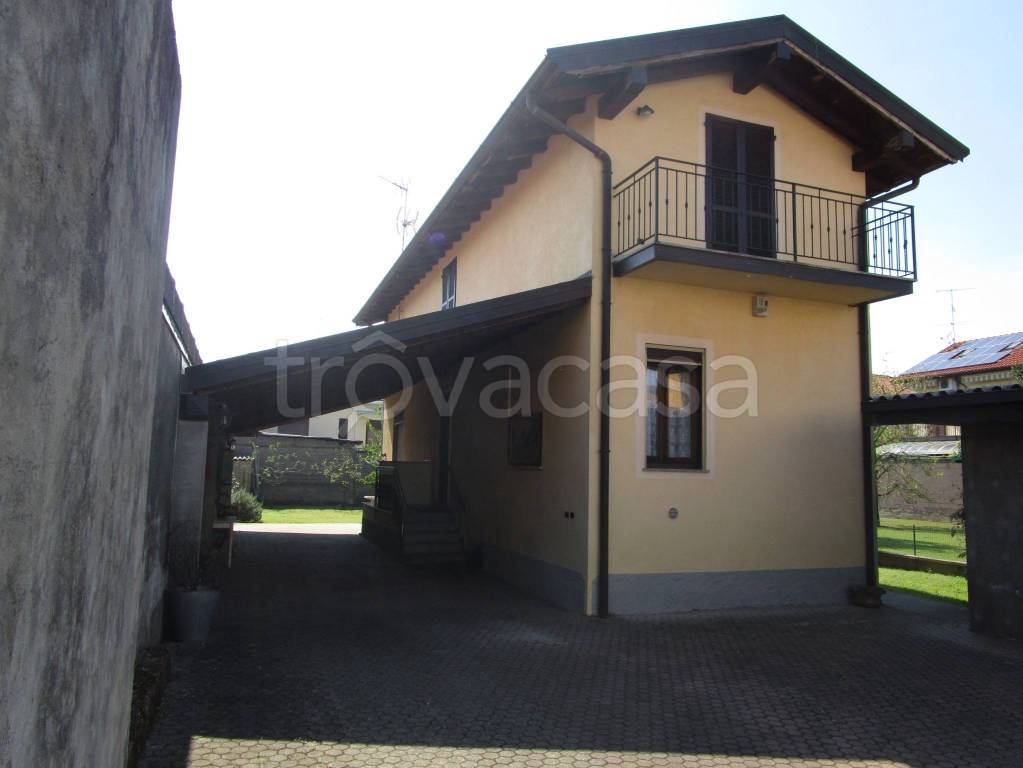 casa indipendente in vendita a Vigevano
