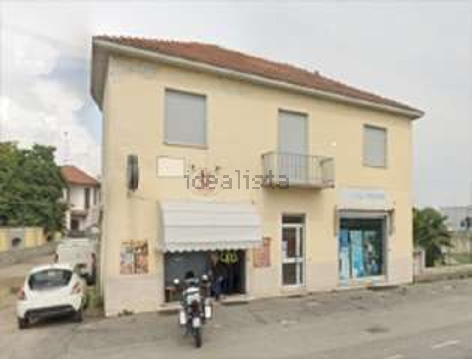 negozio in vendita a Vigevano