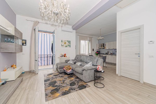 casa indipendente in vendita a Vigevano