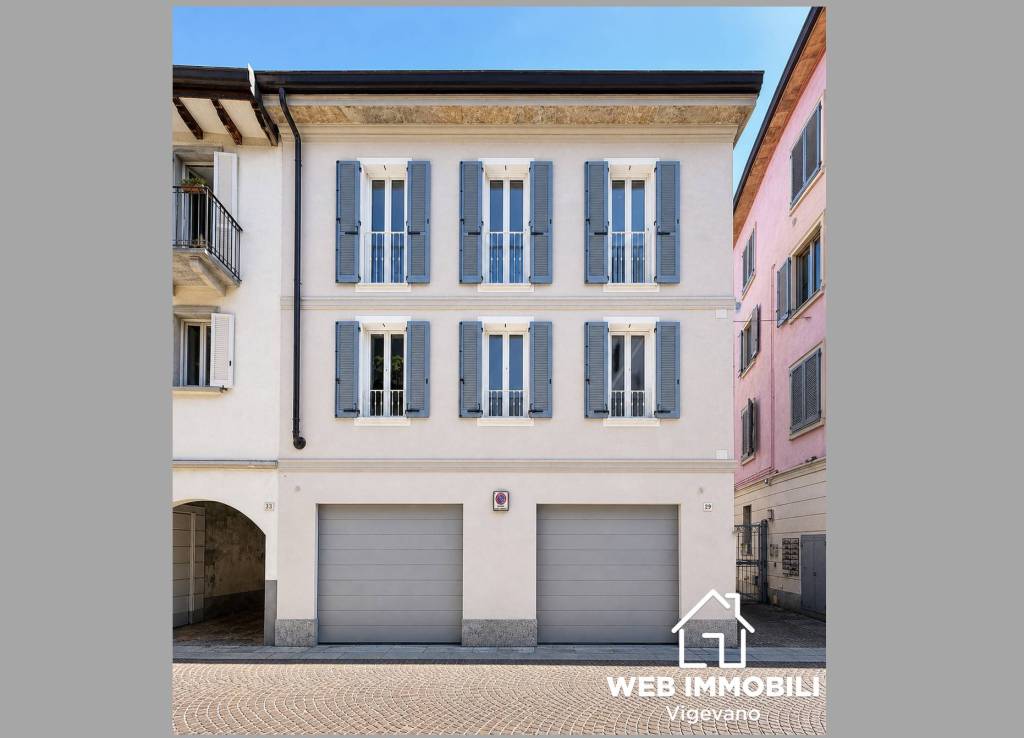casa indipendente in vendita a Vigevano