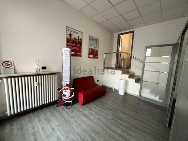 negozio in vendita a Vigevano