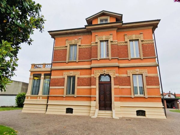 villa in vendita a Vigevano