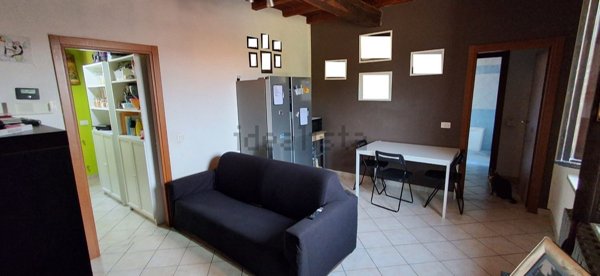 appartamento in vendita a Vigevano in zona Sforzesca
