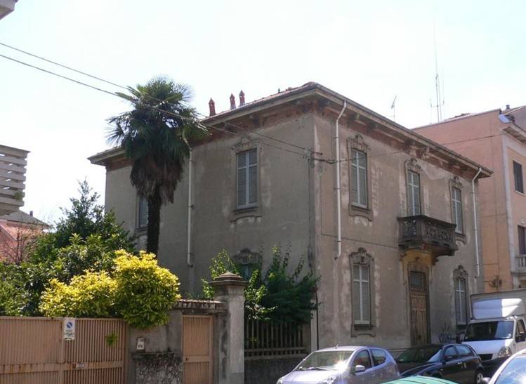 casa indipendente in vendita a Vigevano