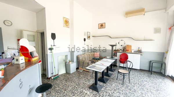 negozio in vendita a Vigevano